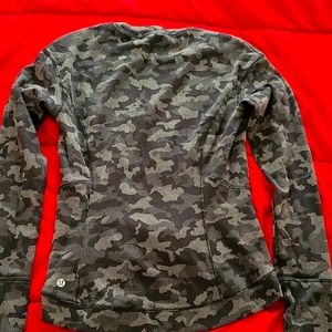 Lululemon long sleeve top